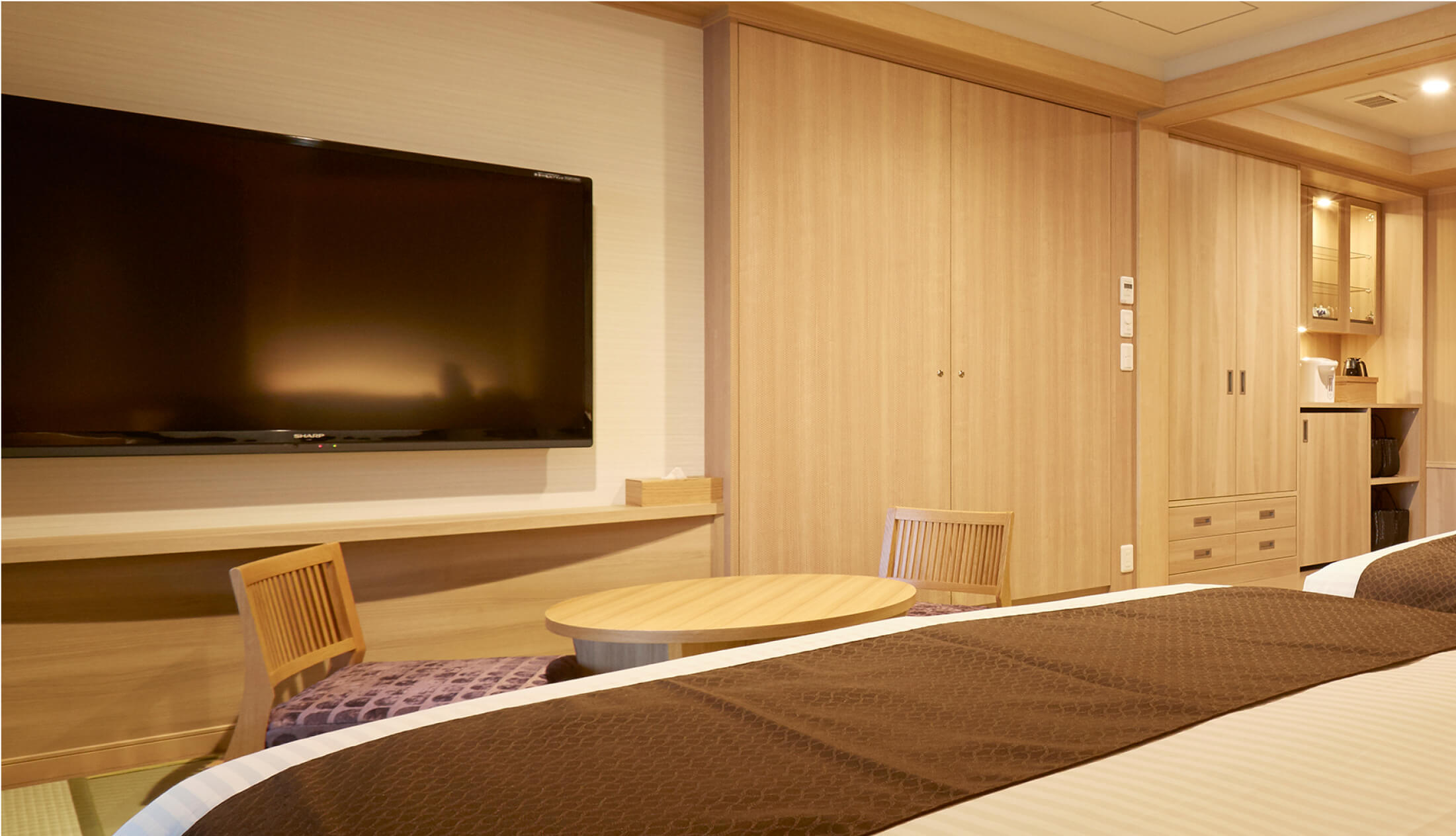 大型テレビ
